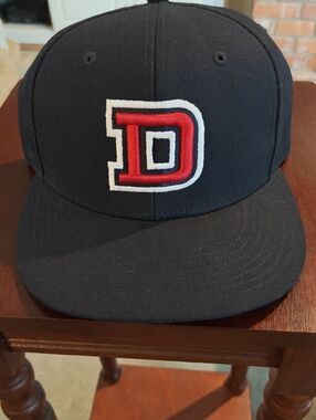 Richardson Men'sBaseball Cap with Red & White Embroidered 'D'